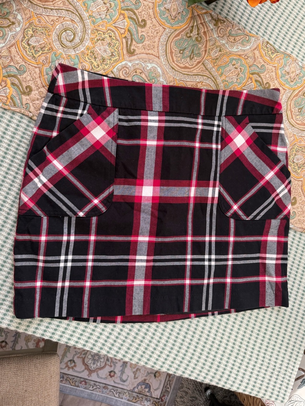 New Vintag Tommy Hilfiger Women’s Plaid Mini Skirt size 12